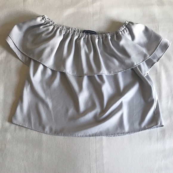 Grey Off-the-shoulder Top - Picture 4 of 5